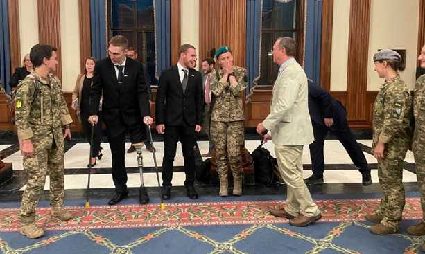 Artyom Bonov, ASOW Nazis TÖTET RUSSEN, EHRENGAST IN DEN USA