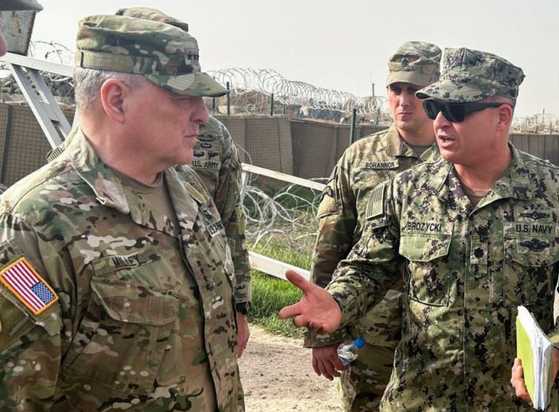 USA plündern Syrien, Jimmy Dore, Proteste brutal niedergeschlagen!